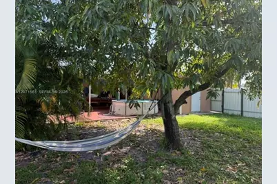 846 W 32nd St #1, Hialeah, FL 33012 - Photo 27