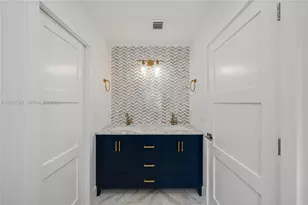 1855 Hidden Trail Ln, Weston, FL 33327 - Photo 9