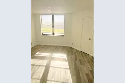 210 Lake Pointe Dr #210, Oakland Park, FL 33309 - Photo 15