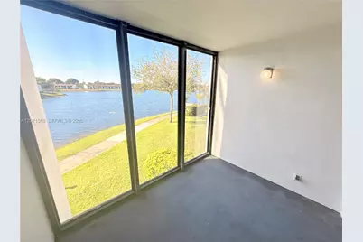 210 Lake Pointe Dr #210, Oakland Park, FL 33309 - Photo 7