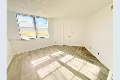 210 Lake Pointe Dr #210, Oakland Park, FL 33309 - Photo 17