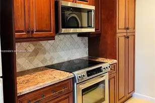 11942 SW 122nd Pl, Miami, FL 33186 - Photo 11