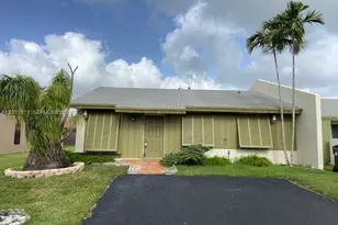 11942 SW 122nd Pl, Miami, FL 33186 - Photo 1