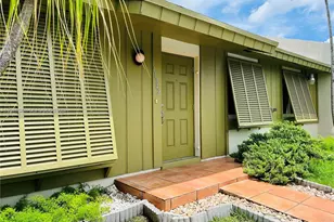 11942 SW 122nd Pl, Miami, FL 33186 - Photo 3