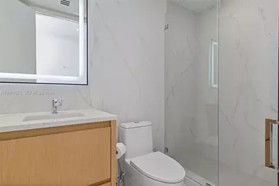 100 S Pointe Dr #910, Miami Beach, FL 33139 - Photo 33