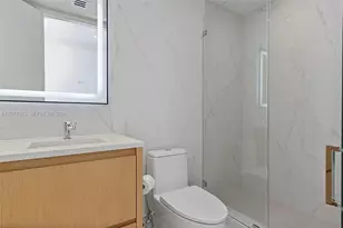 100 S Pointe Dr, Miami Beach, FL 33139 - Photo 33