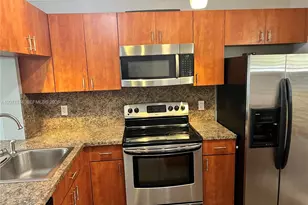 10005 Winding Lake Rd, Sunrise, FL 33351 - Photo 11