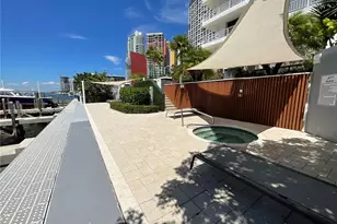 200 SE 15th Rd, Miami, FL 33129 - Photo 65