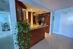 200 SE 15th Rd, Miami, FL 33129 - Photo 11
