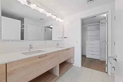 16385 Biscayne Blvd #521, North Miami Beach, FL 33160 - Photo 19