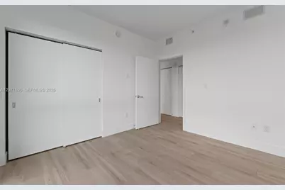 16385 Biscayne Blvd #521, North Miami Beach, FL 33160 - Photo 25