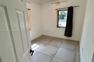 3 NE 70th St, Miami, FL 33138 - Photo 11