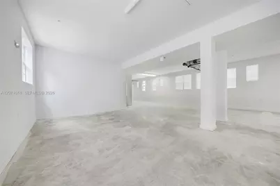 727 Collins Ave, , FL 33139 - Photo 19