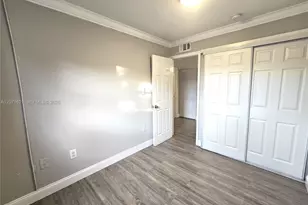 914 SW 8th Ave, Gainesville, FL 32601 - Photo 9