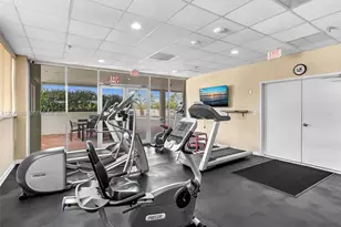 6422 Collins Ave, Miami Beach, FL 33141 - Photo 39