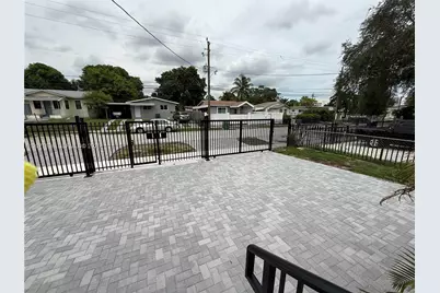 1256 NE 110th Ter, Miami, FL 33161 - Photo 9