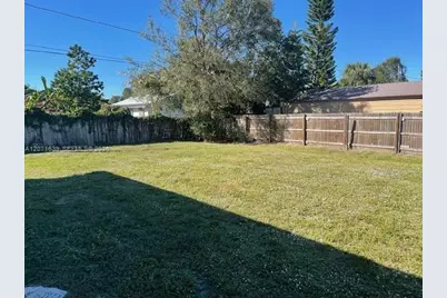1685 20th Ave SW, Vero Beach, FL 32962 - Photo 7