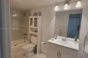 19380 Collins Ave, Sunny Isles Beach, FL 33160 - Photo 9
