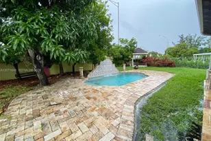 10025 SW 111th St, Miami, FL 33176 - Photo 15