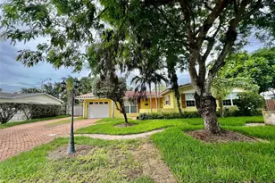 10025 SW 111th St, Miami, FL 33176 - Photo 3