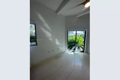 7728 Collins Av #1, Miami Beach, FL 33141 - Photo 3