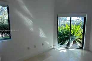7728 Collins Ave, Miami Beach, FL 33141 - Photo 3