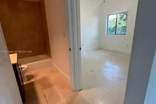 7728 Collins Ave, Miami Beach, FL 33141 - Photo 5