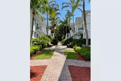 1160 103rd St #8, Bay Harbor Islands, FL 33154 - Photo 15