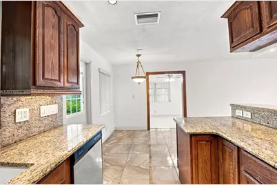 4305 NW 1 Ter, Deerfield Beach, FL 33064 - Photo 15