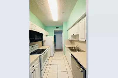 7085 Nova Dr #318, Davie, FL 33317 - Photo 5