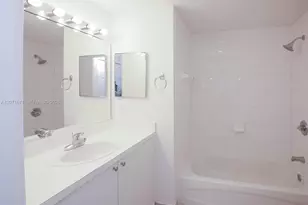 8050 N Nob Hill Rd, Tamarac, FL 33321 - Photo 17