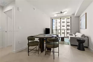 11 NE 6th St, Miami, FL 33132 - Photo 5