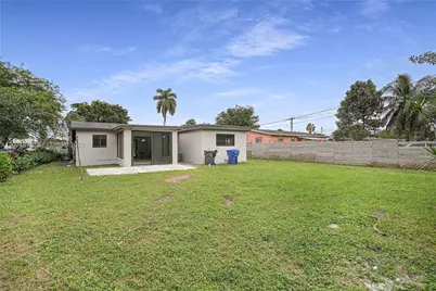 2230 N 62nd Ave #0, Hollywood, FL 33024 - Photo 23
