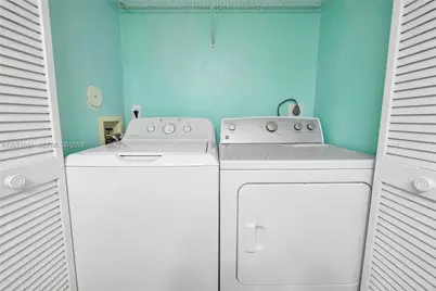 937 NW 104th Way, Coral Springs, FL 33071 - Photo 29