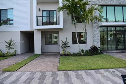 4640 NW 84 #16, Doral, FL 33166 - Photo 3
