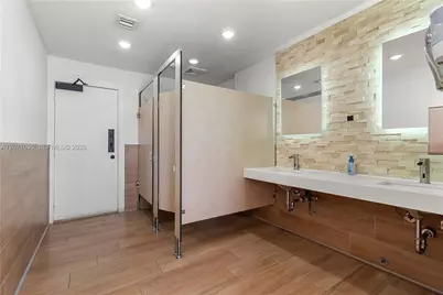 6276 NW 186th St #305, Hialeah, FL 33015 - Photo 17