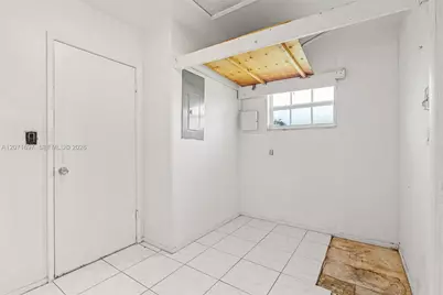4700 NW 41st Pl, Lauderdale Lakes, FL 33319 - Photo 31