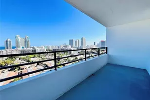 2500 Parkview Dr, Hallandale Beach, FL 33009 - Photo 7