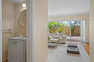 7508 SW 58th Ave, South Miami, FL 33143 - Photo 11