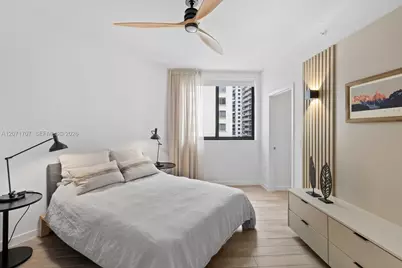 999 SW 1st Ave #2502, Miami, FL 33130 - Photo 17