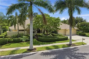 360 NE Coconut Circle, Weston, FL 33326 - Photo 1