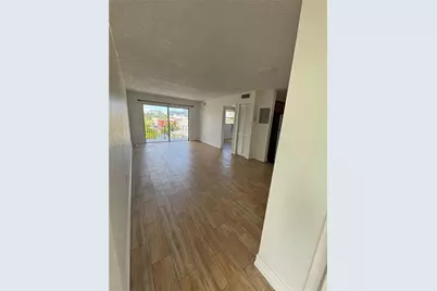 444 SW 4th St #402, Miami, FL 33130 - Photo 3