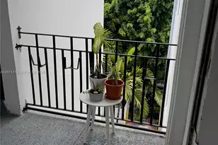 444 SW 4th St, Miami, FL 33130 - Photo 19