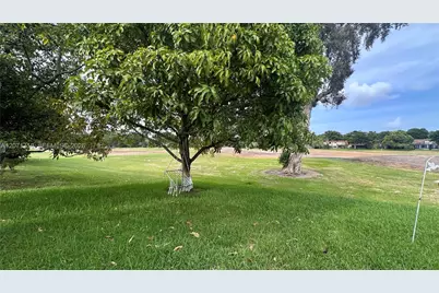 18921 W Oakmont Dr, Hialeah, FL 33015 - Photo 55
