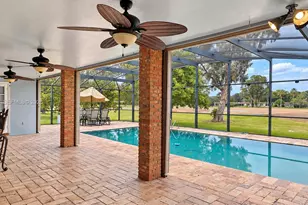 18921 W Oakmont Dr, Hialeah, FL 33015 - Photo 27