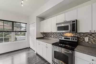 8900 NE 8th Ave #1107, Miami, FL 33138 - Photo 9