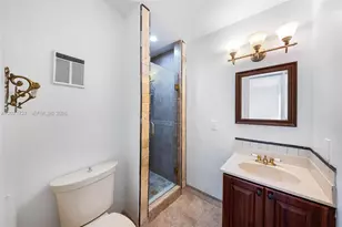15157 SW 95th St, Miami, FL 33196 - Photo 9