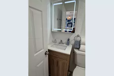 9635 SW 16th St #studio, Miami, FL 33165 - Photo 5