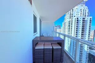 1080 Brickell Ave, Miami, FL 33131 - Photo 11
