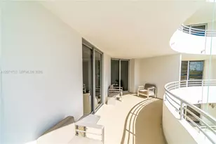 5555 Collins Ave, Miami Beach, FL 33140 - Photo 23